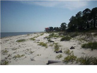 2800 Hidden Beaches Rd, Carrabelle, FL 32322