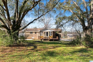 702 Hilltop Rd, Warrior, AL 35180