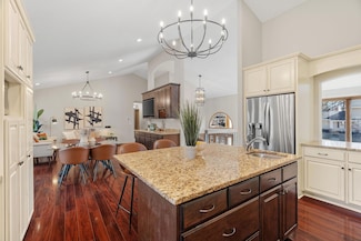 15260 Highland Place, Minnetonka, MN 55345