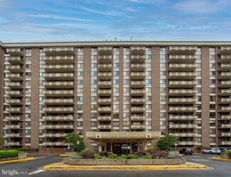 1808 Old Meadow Rd Unit 1009, McLean, VA 22102