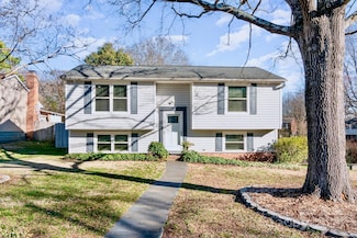 5304 Split Oak Dr, Charlotte, NC 28227