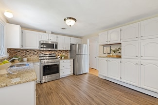 9 Heald Rd, Acton, MA 01720