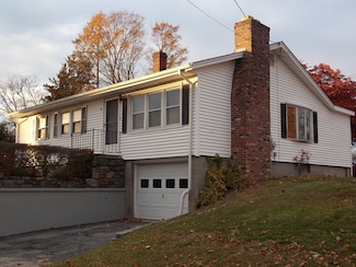 78 2nd Island Rd, Webster, MA 01570