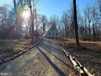 468 Hallman Rd, Douglassville, PA 19518