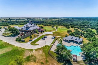 6332 N Aberdeen Dr, Cleburne, TX 76033