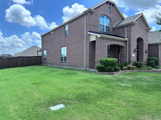 1305 Meridian Dr, Forney, TX 75126