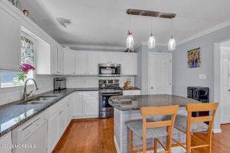 90 Main St, Port Monmouth, NJ 07758