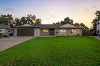 5443 N Prospect Ave, Fresno, CA 93711