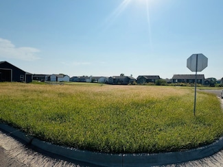 100 Wrangler Ct, Clearwater, KS 67206