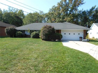 502 Karl Dr, Cleveland, OH 44143