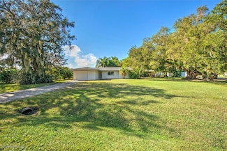 13787 River Forest Dr, Fort Myers, FL 33905