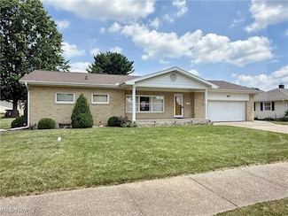 933 Prospect St NW, New Philadelphia, OH 44663