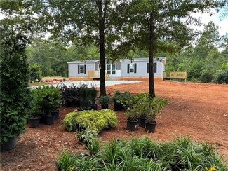 208 Union Ct, West Union, SC 29696