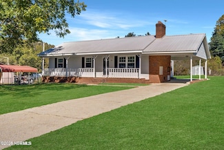 114 Trent St, Rockingham, NC 28379