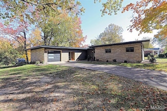 2717 Jewel Dr, Cape Girardeau, MO 63703