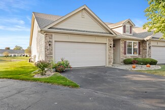 1268 Auburn Meadow Ln, Schererville, IN 46375