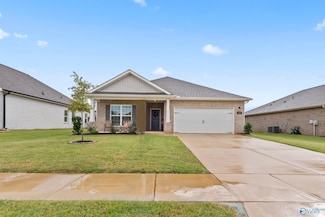 148 Hazel Pine Trail, Hazel Green, AL 35750