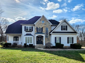 240 Cobble Pond Rd, Zanesville, OH 43701