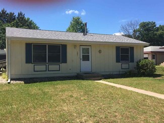 201 N Pierce St, Adams, WI 53910