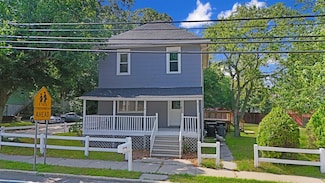 615 N Shore Rd, Absecon, NJ 08201