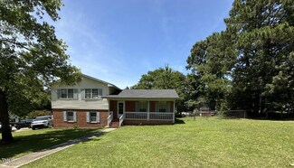 7628 Sable Dr, Fayetteville, NC 28303