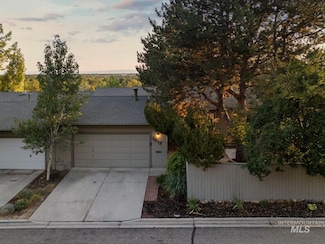 4917 N Wildrye Dr, Boise, ID 83703