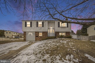 557 Prelate Cir, Philadelphia, PA 19128