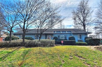 6501 Old Post Rd, Charlotte, NC 28212