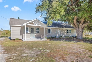 1182 Waynewood Dr, Lake Charles, LA 70611