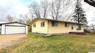 4011 Orchid Ave, Kensett, IA 50448