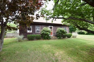 579 South St E, Raynham, MA 02767
