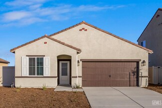 7912 Grapefruit Dr, Bakersfield, CA 93313