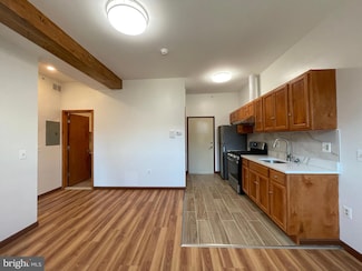 146 N 10th St Unit 4C, Philadelphia, PA 19107
