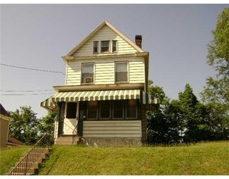 116 Clinton St, Mc Kees Rocks, PA 15136