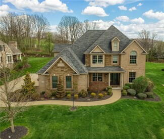 215 Longbow Ln, Mars, PA 16046