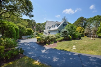 263 Hill And Plain Rd, East Falmouth, MA 02536