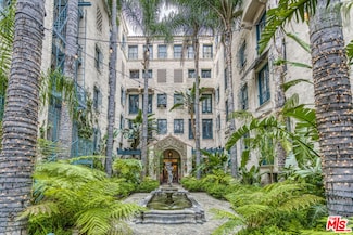 642 Bronson Ave Unit 207, Los Angeles, CA 90020