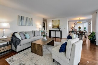 500 Elm Way Unit 28, Edmonds, WA 98020