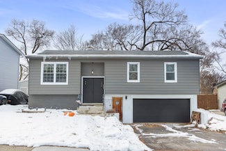 1364 Leslie Ln, Glendale Heights, IL 60139