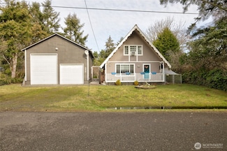254 Wishkah St SW, Ocean Shores, WA 98569
