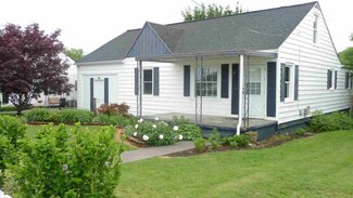 6425 Spring Ave, Fairlawn, VA 24141