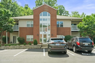 9100 Hawthorne Pointe Dr Unit 102, Louisville, KY 40272