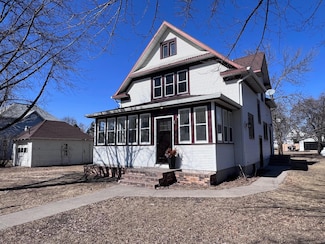 214 1st Ave NW, Rothsay, MN 56579