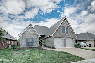 711 Chambord Dr, Brandon, MS 39042