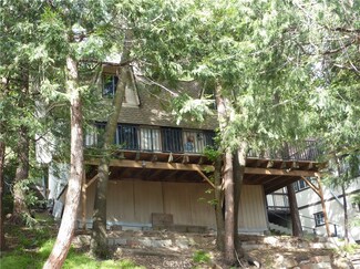 23857 Wildwood Ln, Crestline, CA 92325