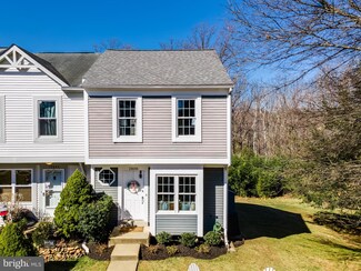 15656 Cliff Swallow Way, Rockville, MD 20853