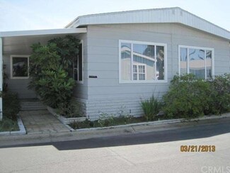 23301 Ridge Route Dr Unit 40, Laguna Hills, CA 92653