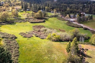 2999 Old Stage Rd, Medford, OR 97502