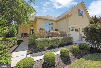 17 Copley Cir, West Berlin, NJ 08091