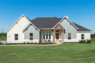 467 Red Bird Dr, Springtown, TX 76082